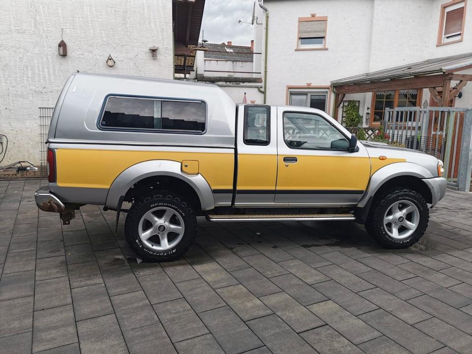 Nissan PickUp D22 King Cab пробіг: 177600 рік: Oktober 2002 Diesel потужність:133 PS коробка: Manuell ціна: 4200 - Фото 0