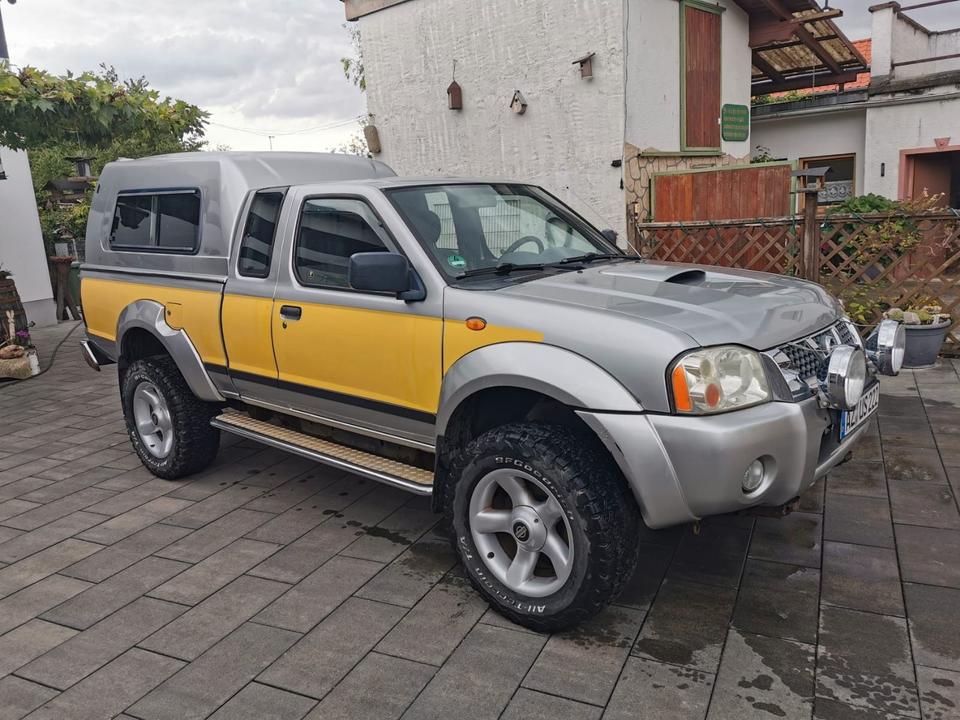 Nissan PickUp D22 King Cab пробіг: 177600 рік: Oktober 2002 Diesel потужність:133 PS коробка: Manuell ціна: 4200 - Фото 1