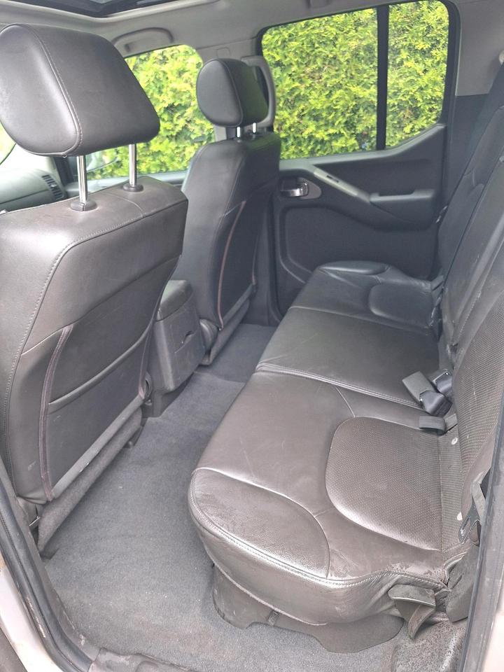  Дпомога з купівлі та пригону авто Nissan Navara Automatik 2.5 TDI пробіг: 197000 рік: April 2009 Diesel потужність:174 PS April 2027 ціна: 5990 - Фото 12