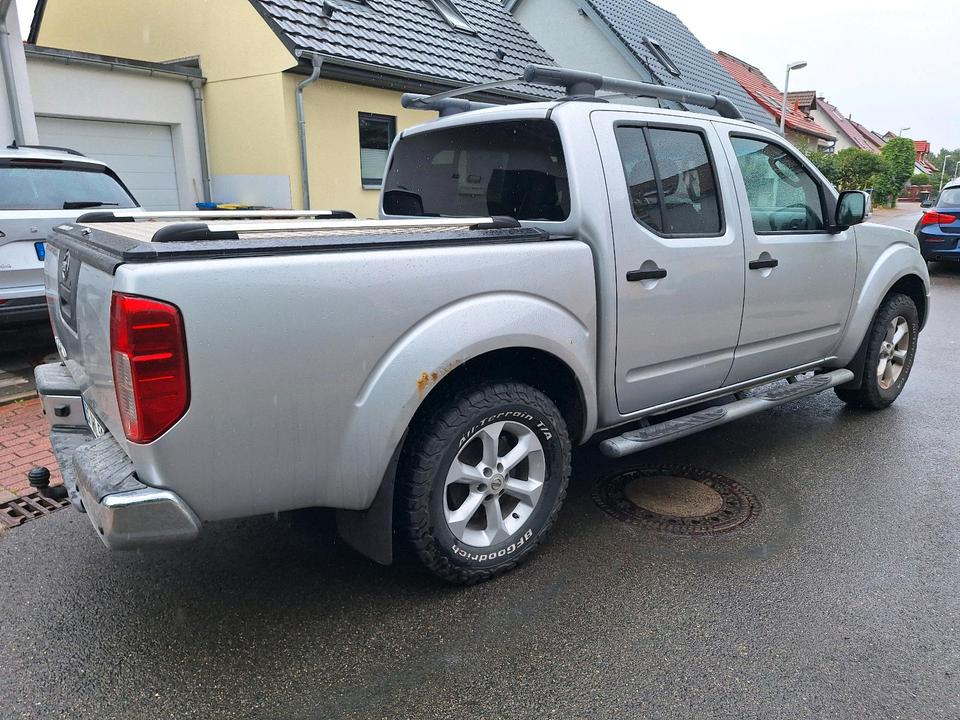 Дпомога з купівлі та пригону авто Nissan Navara Automatik 2.5 TDI пробіг: 197000 рік: April 2009 Diesel потужність:174 PS April 2027 ціна: 5990 - Фото 4
