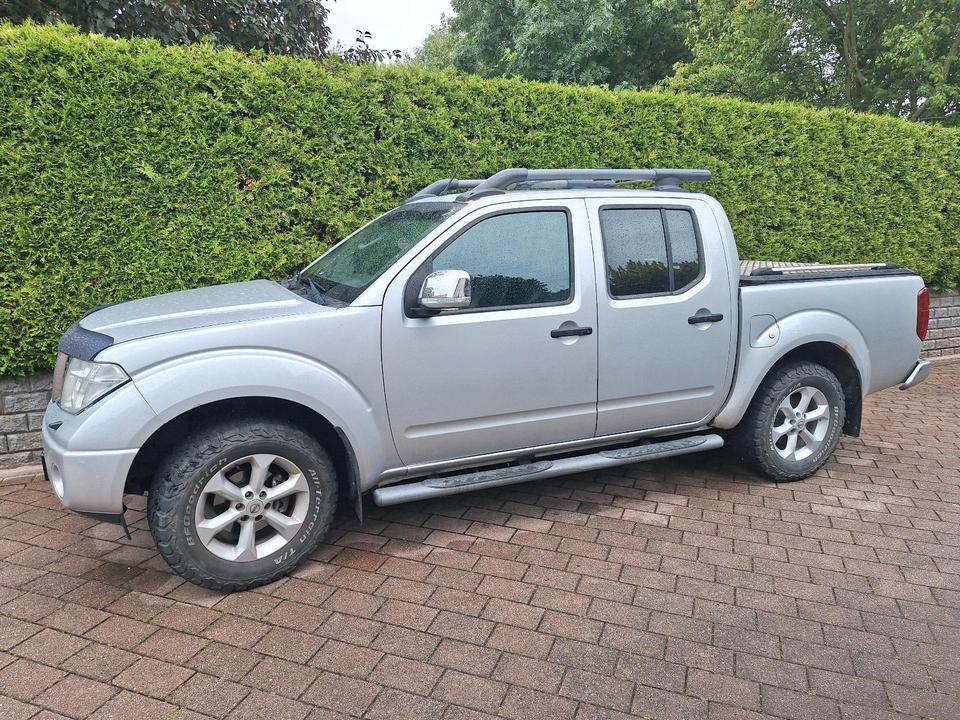 Nissan Navara 2.5 TDI 4x4,Automatik Pick Up,  пробіг: 196000 рік: Juni 2009 Diesel потужність:174 PS ціна: 5990 Euro4 Silber - Фото 15