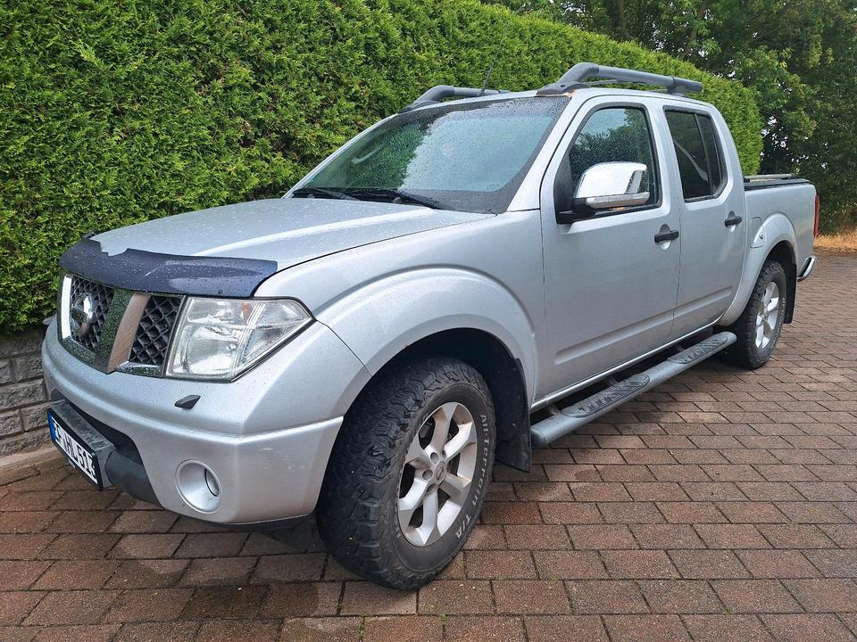 Nissan Navara 2.5 TDI 4x4,Automatik Pick Up,  пробіг: 196000 рік: Juni 2009 Diesel потужність:174 PS ціна: 5990 Euro4 Silber - Фото 16