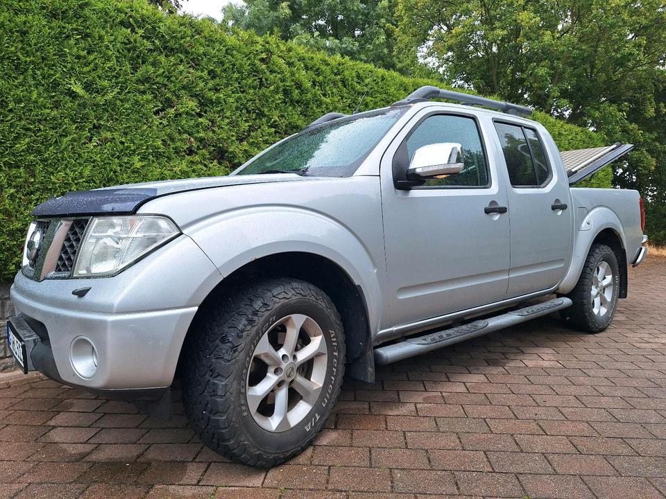 Nissan Navara 2.5 TDI 4x4,Automatik Pick Up,  пробіг: 196000 рік: Juni 2009 Diesel потужність:174 PS ціна: 5990 Euro4 Silber - Фото 7