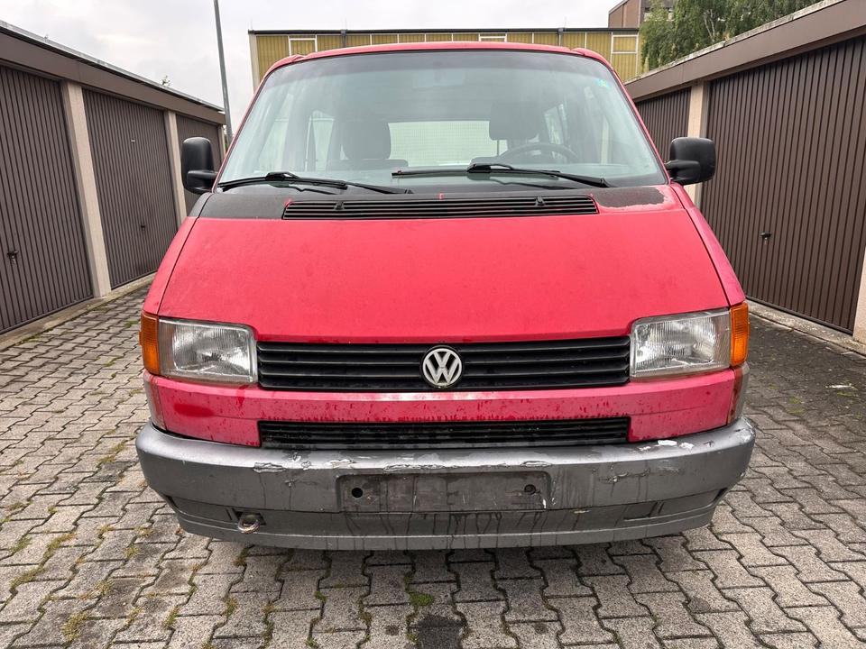 Volkswagen T4 Multivan Allstar пробіг: 465000 рік: Mai 1995 Diesel потужність:68 PS коробка: Manuell ціна: 1450 - Фото 0