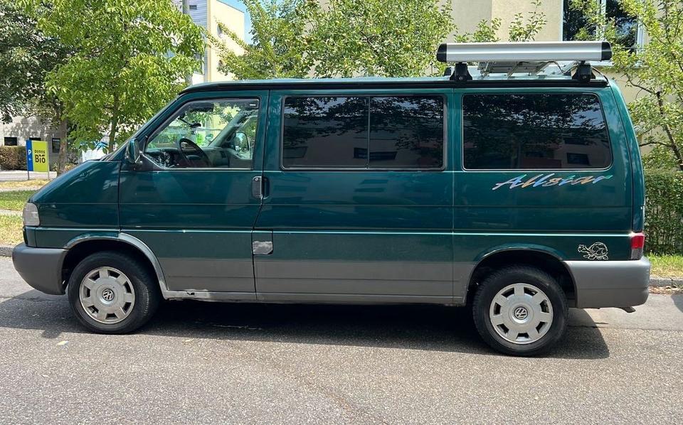 Volkswagen T4 Multivan Allstar neue Kupplung neuer Motor пробіг: 322000 рік: Juli 1997 Diesel потужність:101 PS коробка: Manuell ціна: 2999 - Фото 0