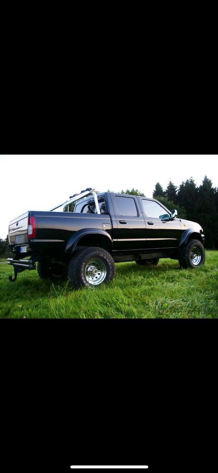 Nissan D22   пробіг: 232318 рік: April 2001 Diesel потужність:104 PS коробка: Manuell ціна: 3500 - Фото 0