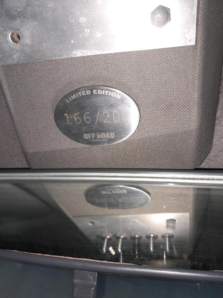 Nissan D22   пробіг: 232318 рік: April 2001 Diesel потужність:104 PS коробка: Manuell ціна: 3500 - Фото 19