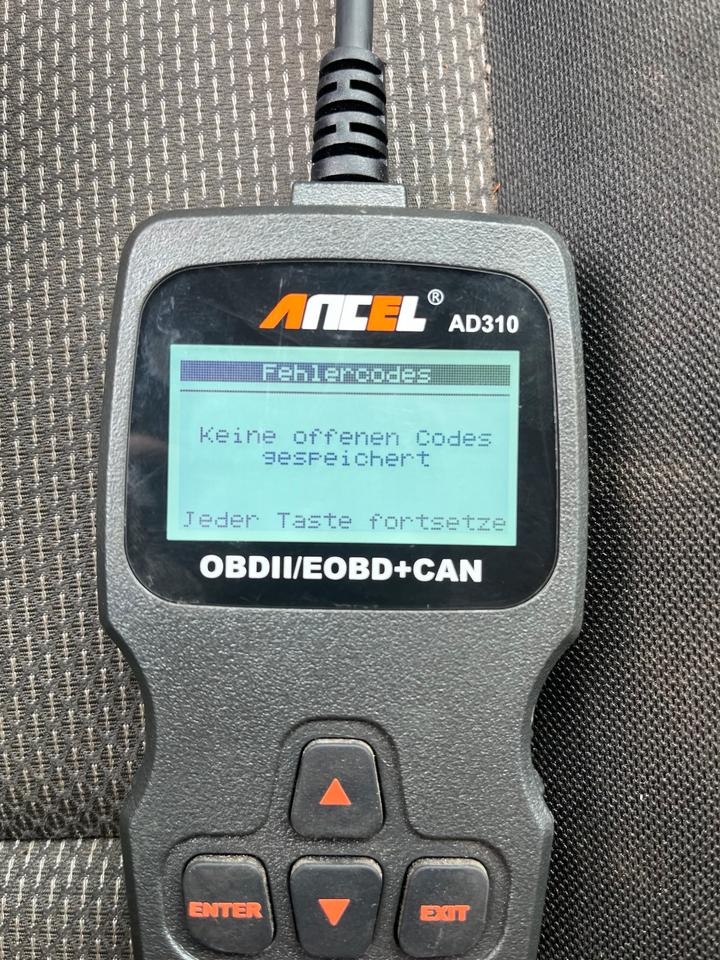 Ford Ranger 2,5 Tdci 4x4 Extrakabine 2007 пробіг: 282000 рік: November 2008 Diesel потужність:143 PS коробка: Manuell ціна: 2500 - Фото 18