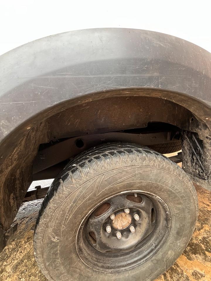 Ford Ranger 2,5 Tdci 4x4 Extrakabine 2007 пробіг: 282000 рік: November 2008 Diesel потужність:143 PS коробка: Manuell ціна: 2500 - Фото 7