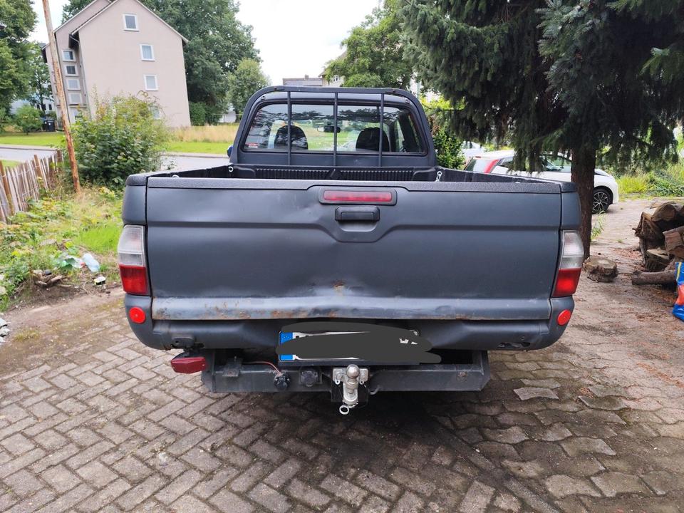 Mitsubishi L200 пробіг: 180150 рік: Juni 2007 Diesel потужність:114 PS коробка: Manuell ціна: 6000 - Фото 1