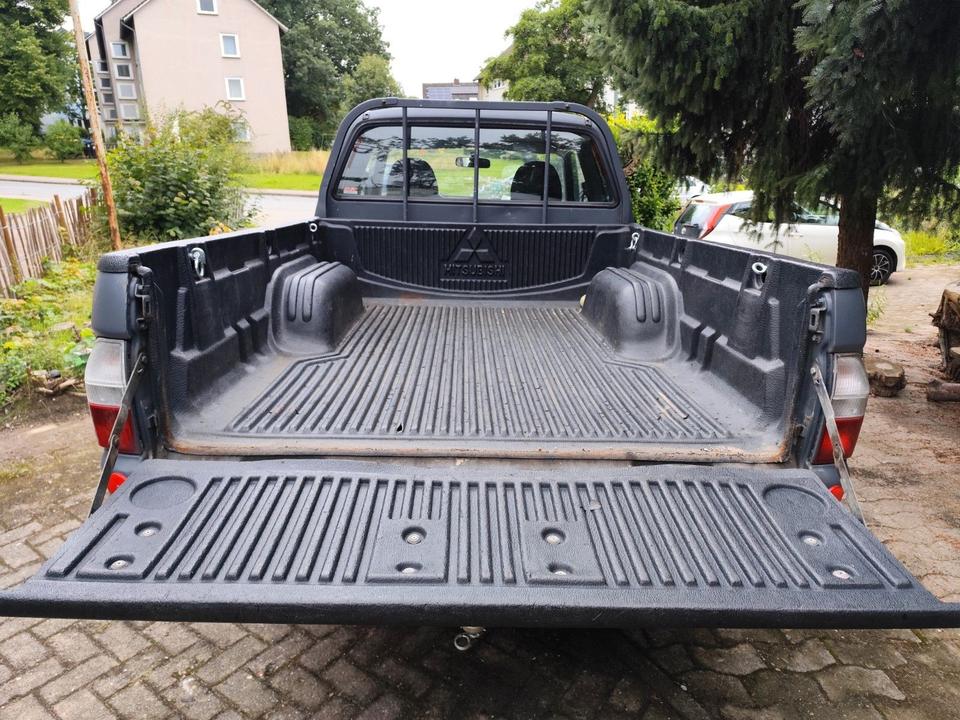 Mitsubishi L200 пробіг: 180150 рік: Juni 2007 Diesel потужність:114 PS коробка: Manuell ціна: 6000 - Фото 2