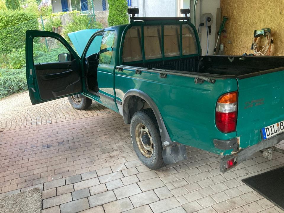 Ford Ranger Extra Cab Pick-up 4x4 Geländewagen пробіг: 264933 рік: März 2001 Diesel потужність:109 PS коробка: Manuell ціна: 3250 - Фото 6