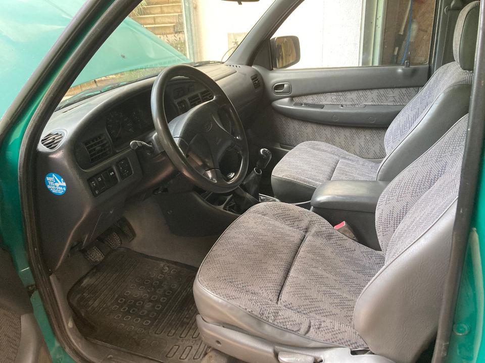 Ford Ranger Extra Cab Pick-up 4x4 Geländewagen пробіг: 264933 рік: März 2001 Diesel потужність:109 PS коробка: Manuell ціна: 3250 - Фото 7