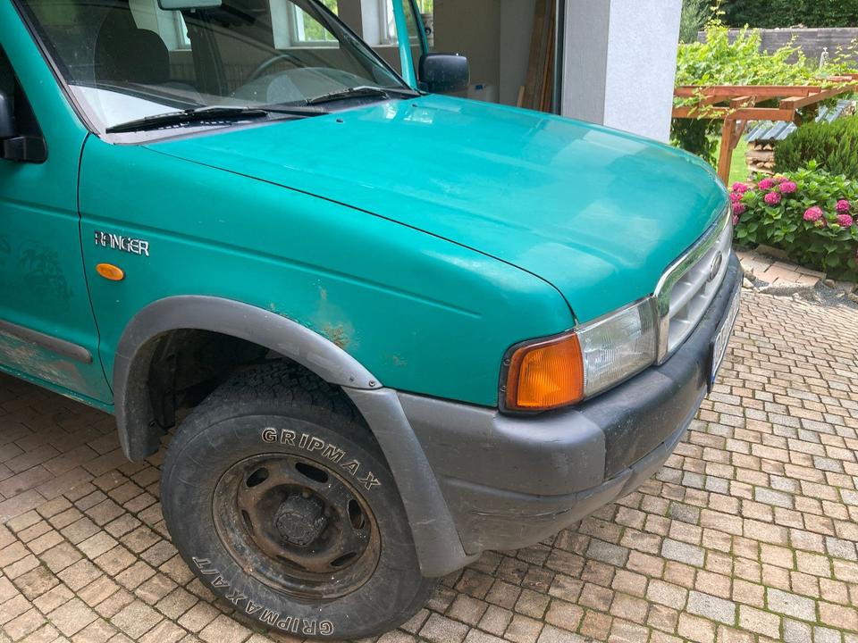 Ford Ranger Extra Cab Pick-up 4x4 Geländewagen пробіг: 264933 рік: März 2001 Diesel потужність:109 PS коробка: Manuell ціна: 3250 - Фото 8