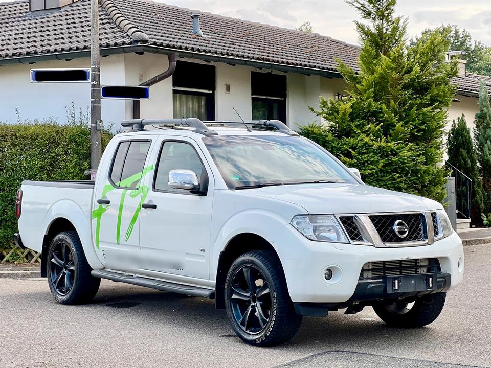 Nissan Navara 3.0l MotorRuckelt Fahrbereit пробіг: 370000 рік: April 2012 Diesel потужність:231 PS коробка: Automatik ціна: 5500 - Фото 0