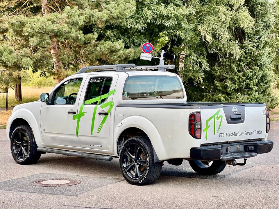 Nissan Navara 3.0l MotorRuckelt Fahrbereit пробіг: 370000 рік: April 2012 Diesel потужність:231 PS коробка: Automatik ціна: 5500 - Фото 3