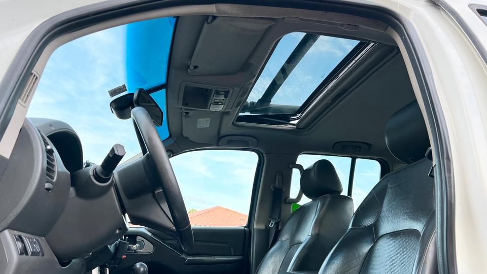 Nissan Navara 3.0l MotorRuckelt Fahrbereit пробіг: 370000 рік: April 2012 Diesel потужність:231 PS коробка: Automatik ціна: 5500 - Фото 8