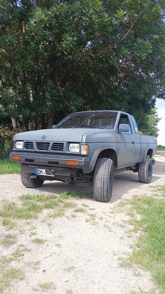 Nissan MD 21 King Cab 4x4 Allrad Pick Up пробіг: 199800 рік: März 1996 потужність:80 PS коробка: Manuell ціна: 1700 - Фото 0