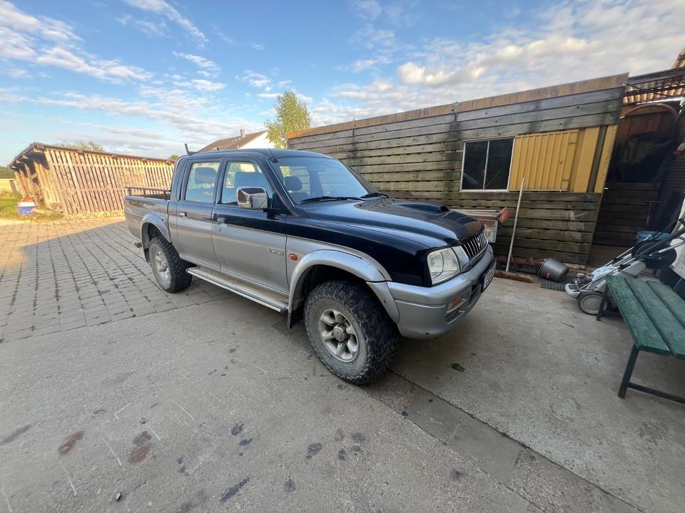 Mitsubishi L200 пробіг: 237000 рік: März 1999 Diesel потужність:99 PS коробка: Manuell ціна: 3900 - Фото 0