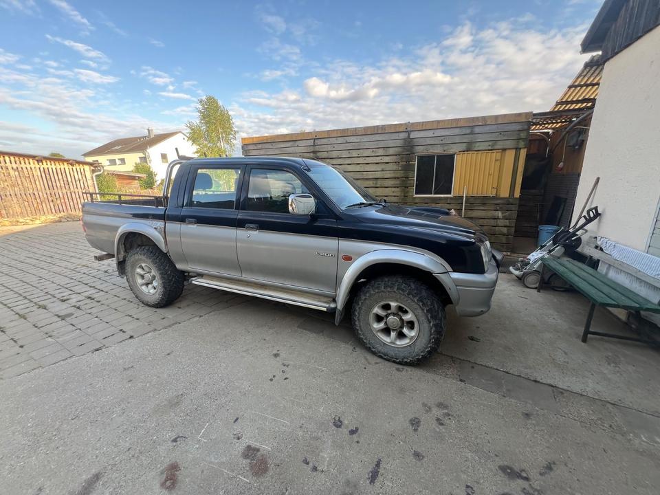 Mitsubishi L200 пробіг: 237000 рік: März 1999 Diesel потужність:99 PS коробка: Manuell ціна: 3900 - Фото 1
