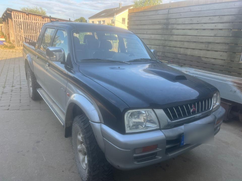 Mitsubishi L200 пробіг: 237000 рік: März 1999 Diesel потужність:99 PS коробка: Manuell ціна: 3900 - Фото 10