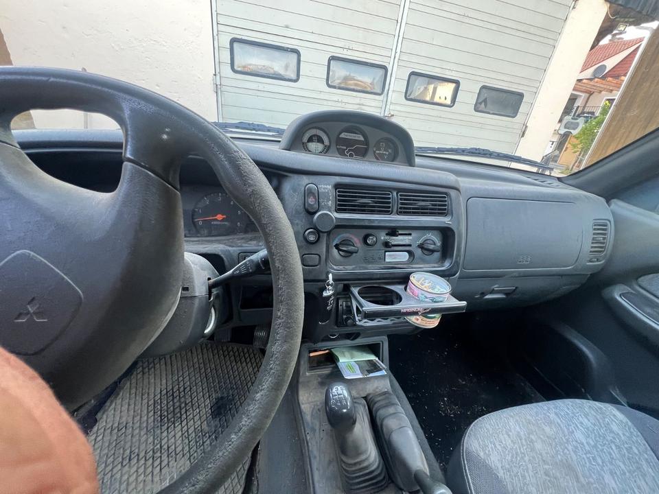 Mitsubishi L200 пробіг: 237000 рік: März 1999 Diesel потужність:99 PS коробка: Manuell ціна: 3900 - Фото 6