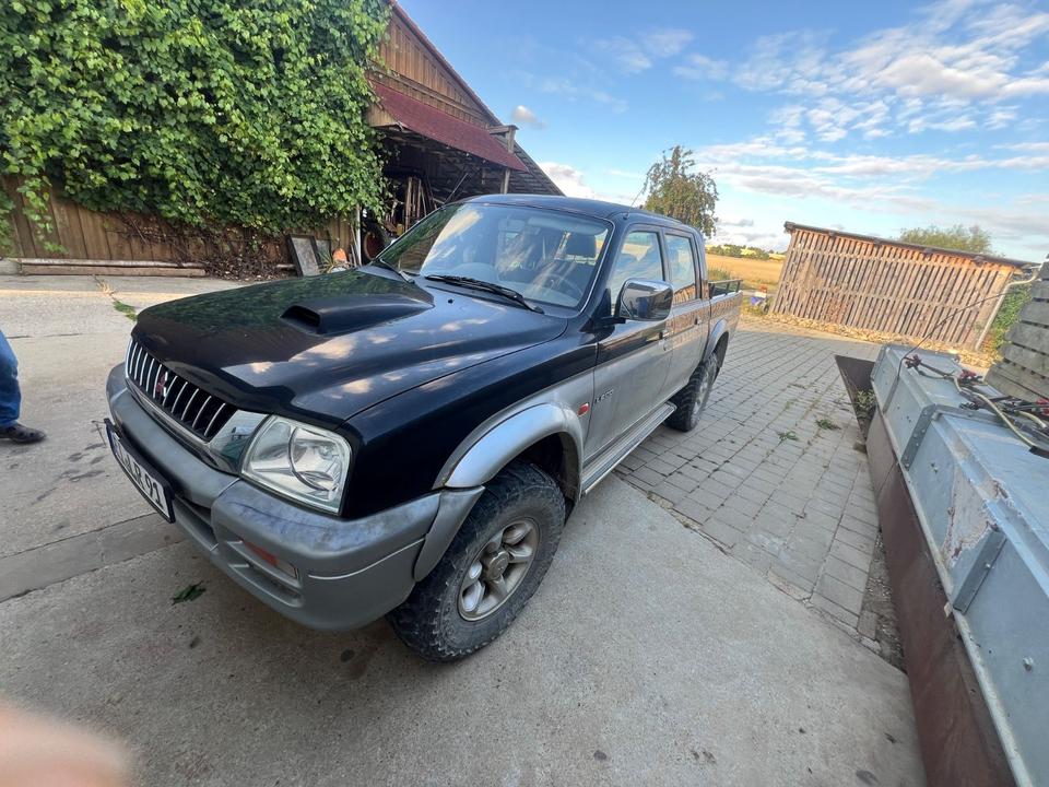 Mitsubishi L200 пробіг: 237000 рік: März 1999 Diesel потужність:99 PS коробка: Manuell ціна: 3900 - Фото 9