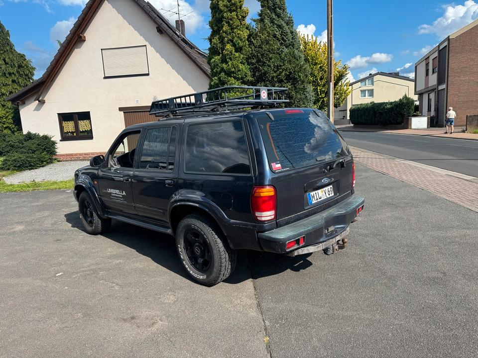 Ford Explorer U2 Limited USA SUV 4x4 - TÜV 2027 - 2.6T AHK пробіг: 221000 рік: Mai 2000 Benzin потужність:204 PS коробка: Automatik ціна: 4500 - Фото 4