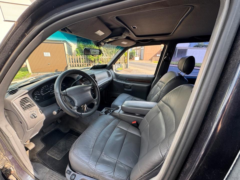 Ford Explorer U2 Limited USA SUV 4x4 - TÜV 2027 - 2.6T AHK пробіг: 221000 рік: Mai 2000 Benzin потужність:204 PS коробка: Automatik ціна: 4500 - Фото 5