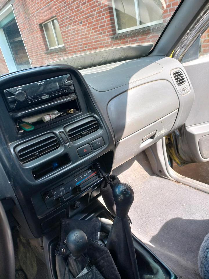 Nissan navara d22 пробіг: 300000 рік: Januar 2025 Diesel потужність:133 PS коробка: Manuell ціна: 6000 - Фото 7