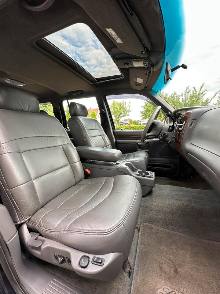 Ford Explorer - 4.0L/V6/TÜV NEU/LimitedEdition/AHK/USA/4x4/Klima пробіг: 141533 рік: Februar 2001 Benzin потужність:204 PS ціна: 5290 - Фото 11