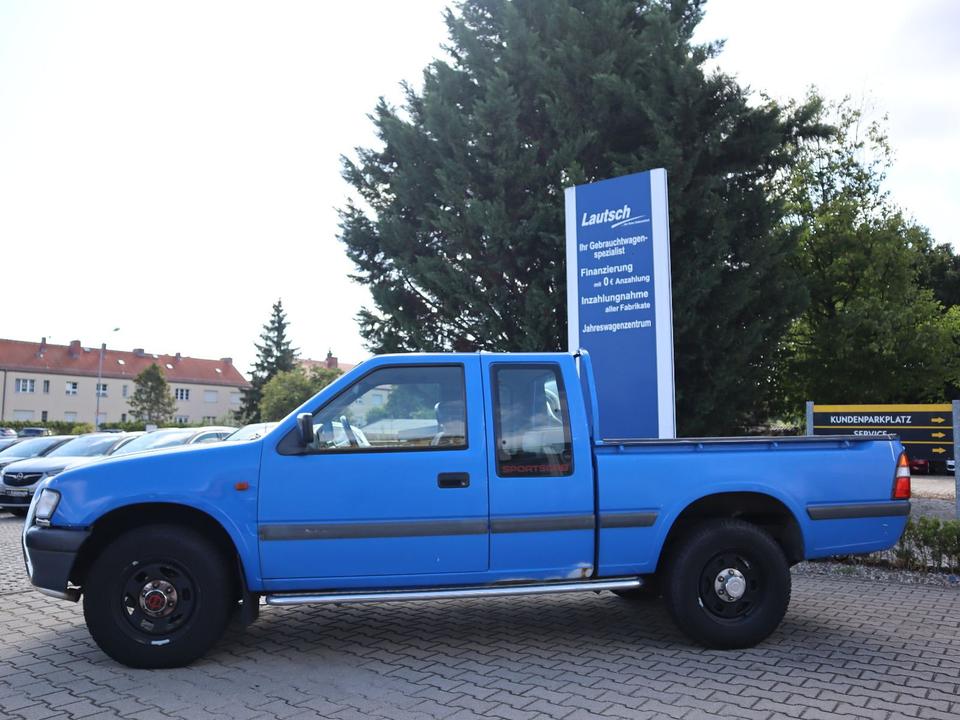 Opel Campo Sportscab 2.5D 4X4 пробіг: 215890 рік: Juli 2000 Diesel потужність:76 PS коробка: Manuell ціна: 4550 Blau - Фото 13