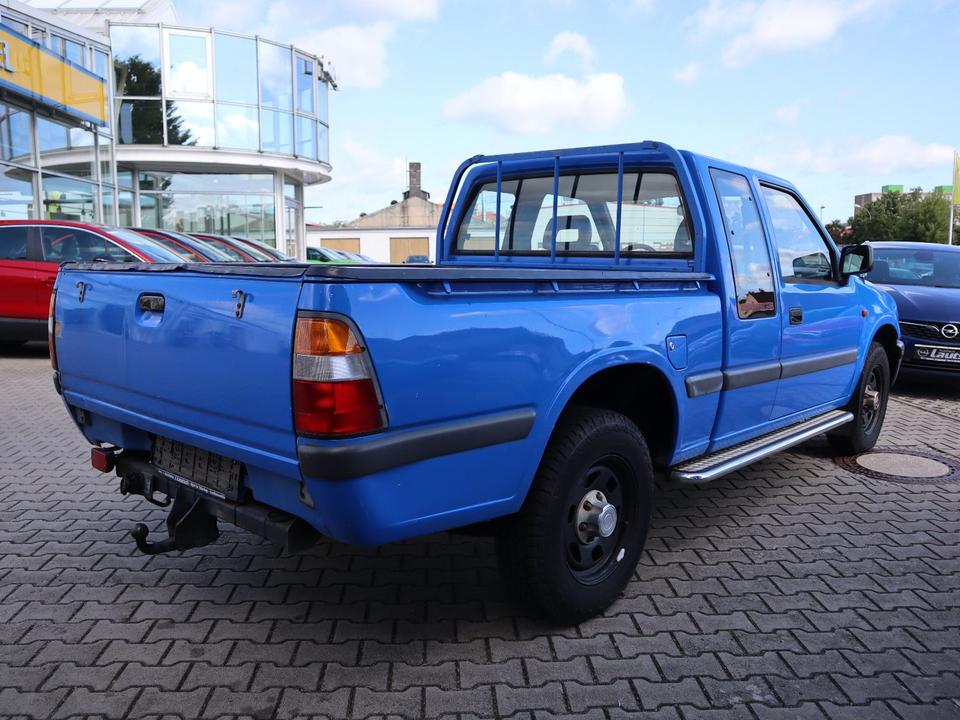 Opel Campo Sportscab 2.5D 4X4 пробіг: 215890 рік: Juli 2000 Diesel потужність:76 PS коробка: Manuell ціна: 4550 Blau - Фото 14