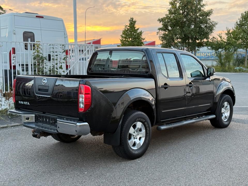 Nissan  Navara 2.5 DCI 4x4 pick-up пробіг: 220000 рік: Dezember 2007 Diesel потужність:171 PS коробка: Manuell ціна: 5600 - Фото 3