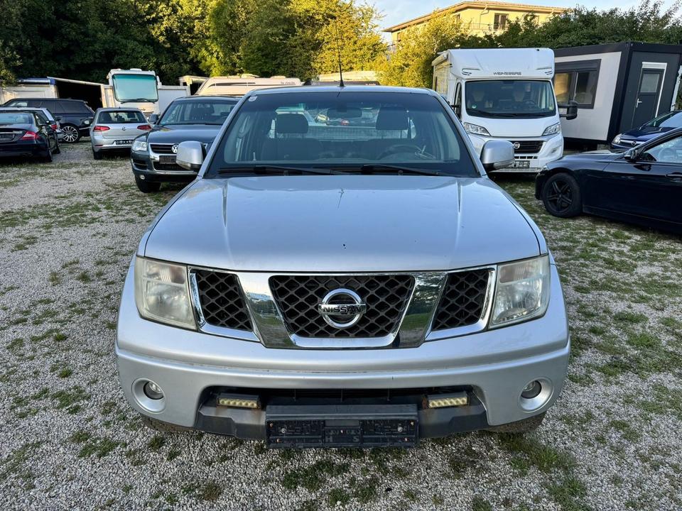 Nissan Navara 2.5 dCi 4x4 пробіг: 184000 рік: September 2007 Diesel потужність:171 PS коробка: Manuell ціна: 3900 - Фото 2