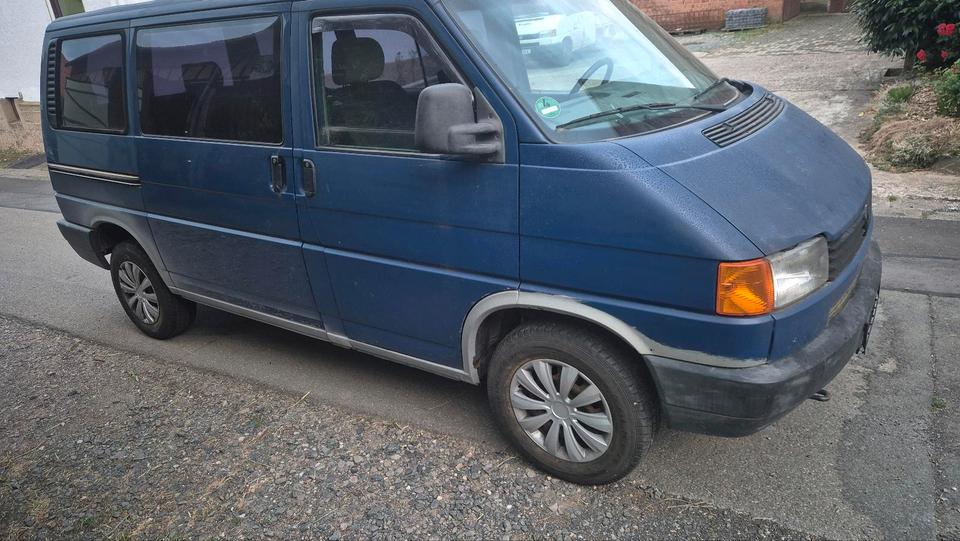 Vw T4 Bus 2.4 5 Zylinder Multivan пробіг: 451600 рік: Dezember 1995 Diesel потужність:78 PS коробка: Manuell ціна: 1600 - Фото 2