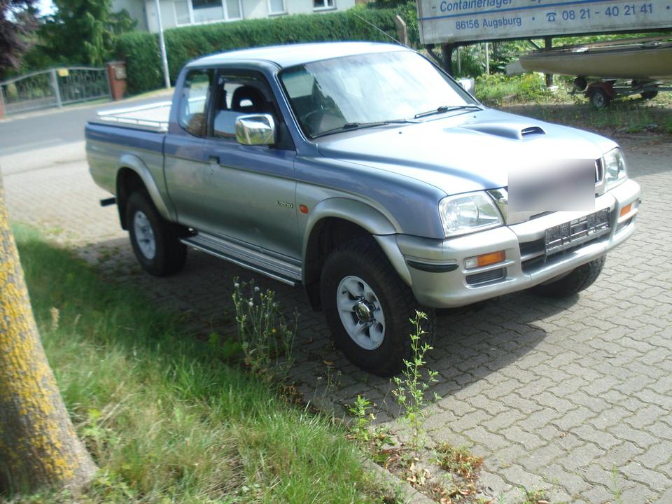 Mitsubishi L200 2.5l Diesel пробіг: 332150 рік: Juli 2001 Diesel потужність:100 PS коробка: Manuell ціна: 4899 Blau - Фото 2