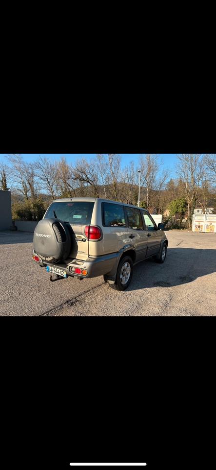 Nissan terrano 3.0 d 4x4 7 platz 154 PS пробіг: 177000 рік: Januar 2004 Diesel потужність:154 PS коробка: Manuell ціна: 4500 - Фото 2
