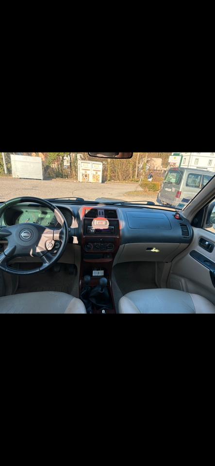 Nissan terrano 3.0 d 4x4 7 platz 154 PS пробіг: 177000 рік: Januar 2004 Diesel потужність:154 PS коробка: Manuell ціна: 4500 - Фото 4