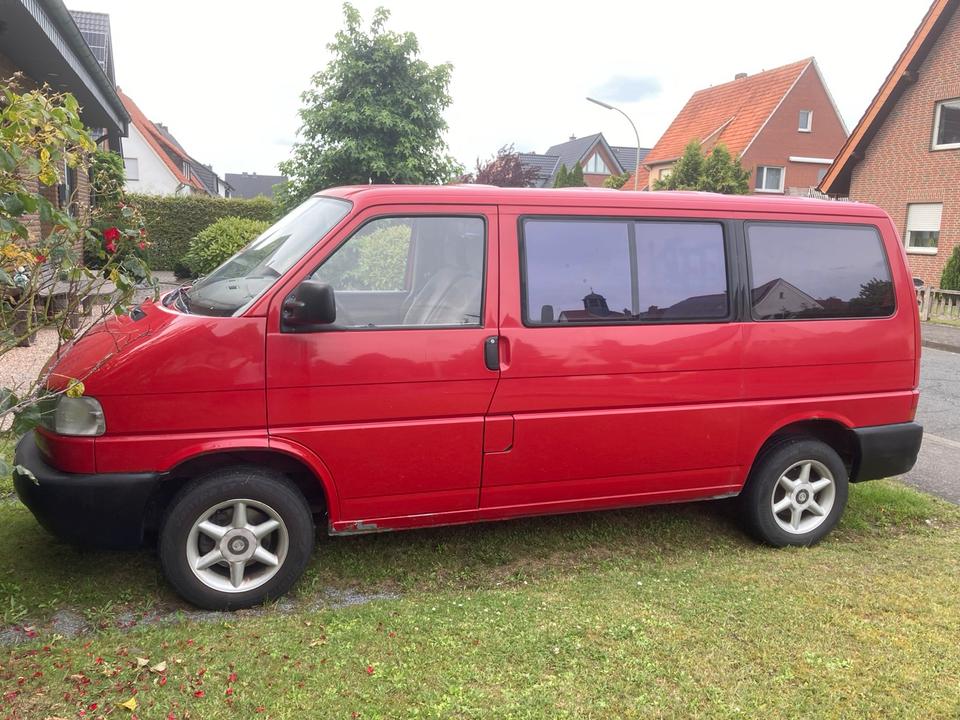 T4 Multivan пробіг: 531000 рік: Oktober 1996 Diesel потужність:102 PS коробка: Manuell ціна: 3500 - Фото 0