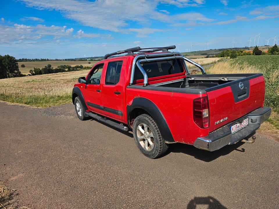 Nissan Navara Pickup Double Cab LE 4X4 пробіг: 190000 рік: Oktober 2006 Diesel потужність:171 PS коробка: Manuell ціна: 3999 - Фото 6