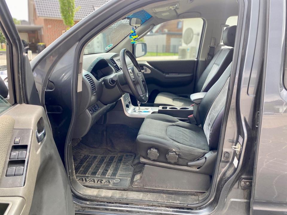 Nissan Navara 2.5 Dci 190ps 4x4 Sitzheizung Klima 2Hand пробіг: 292000 рік: Dezember 2010 Diesel потужність:190 PS коробка: Automatik ціна: 4700 - Фото 6