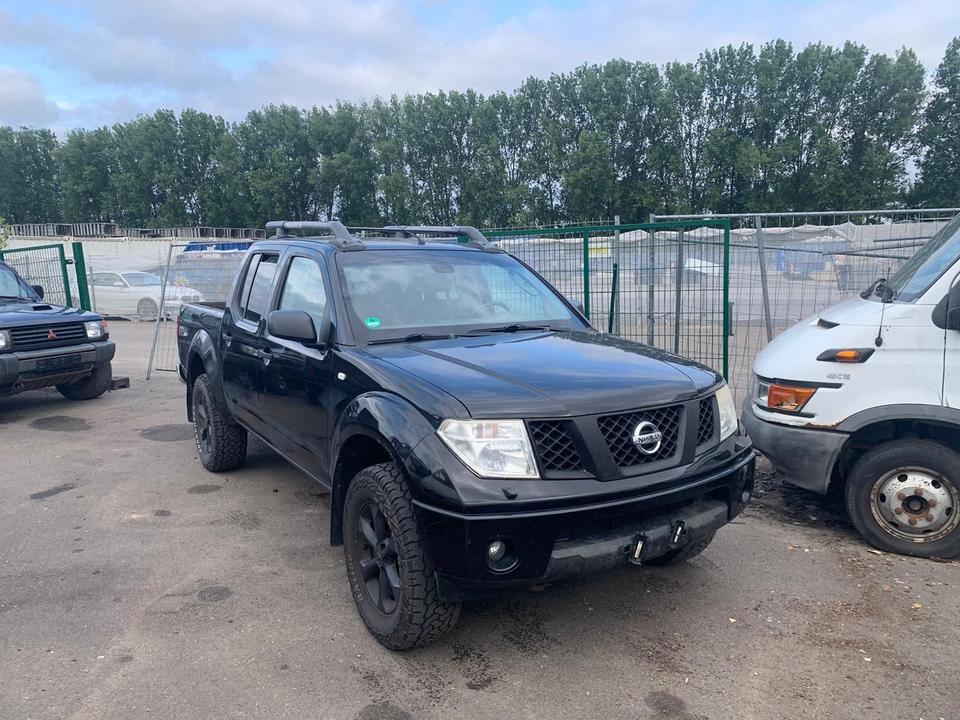 Nissan Navara 4X4 пробіг: 262000 рік: Mai 2007 Diesel потужність:171 PS коробка: Manuell ціна: 5599 - Фото 1