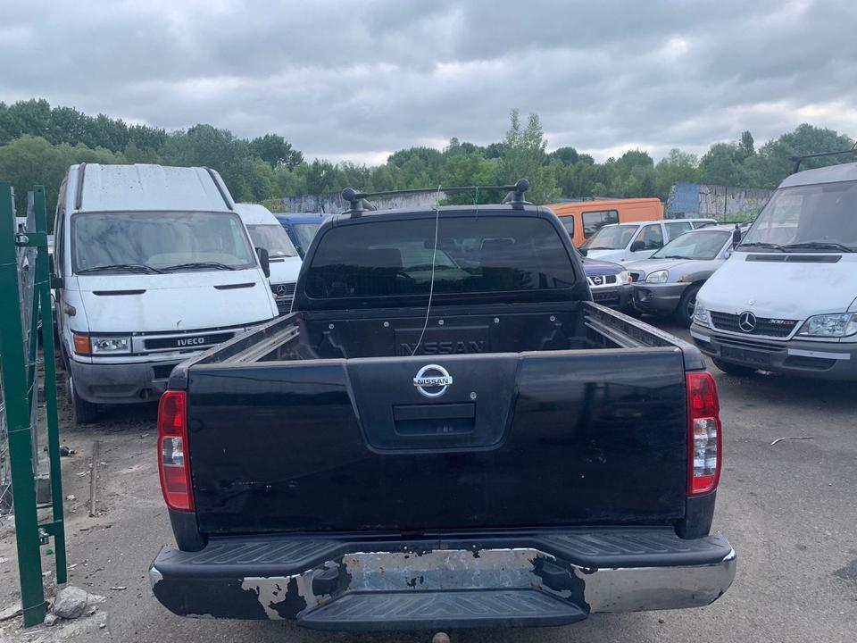 Nissan Navara 4X4 пробіг: 262000 рік: Mai 2007 Diesel потужність:171 PS коробка: Manuell ціна: 5599 - Фото 14