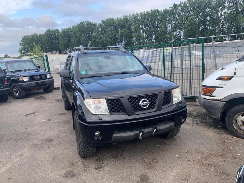 Nissan Navara 4X4 пробіг: 262000 рік: Mai 2007 Diesel потужність:171 PS коробка: Manuell ціна: 5599 - Фото 6