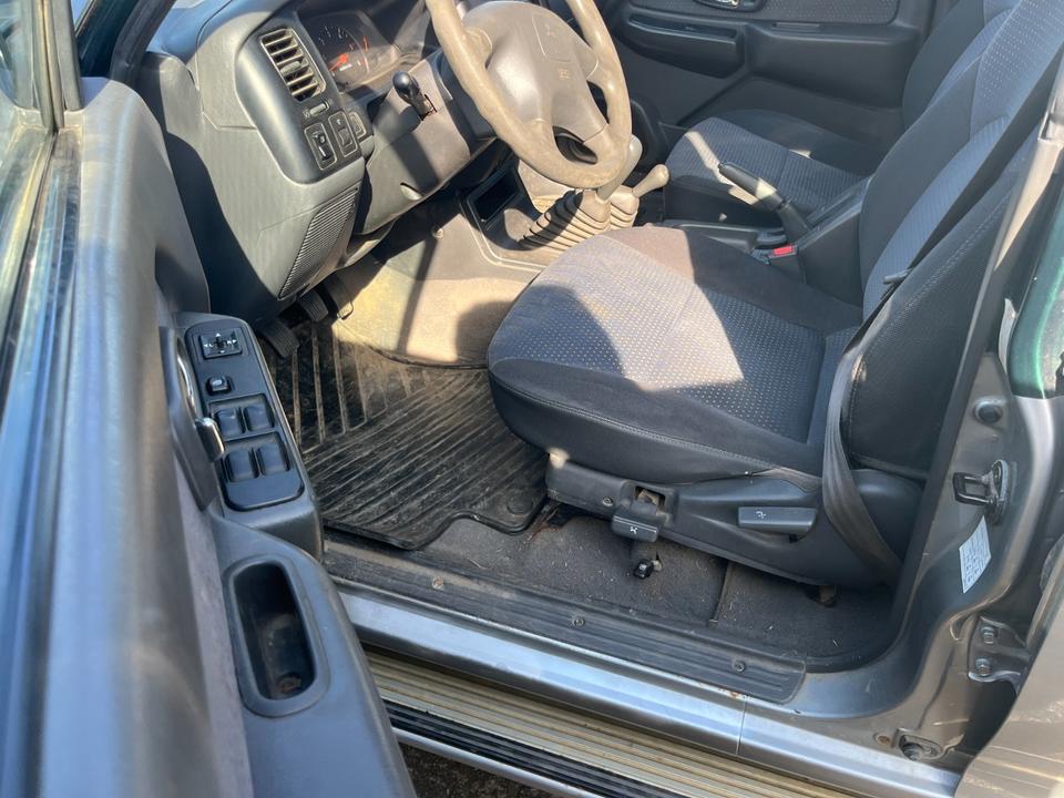 Mitsubishi L200 2.5 TD  L-Reihe пробіг: 214859 рік: März 2003 Diesel потужність:116 PS коробка: Manuell ціна: 5999 - Фото 9