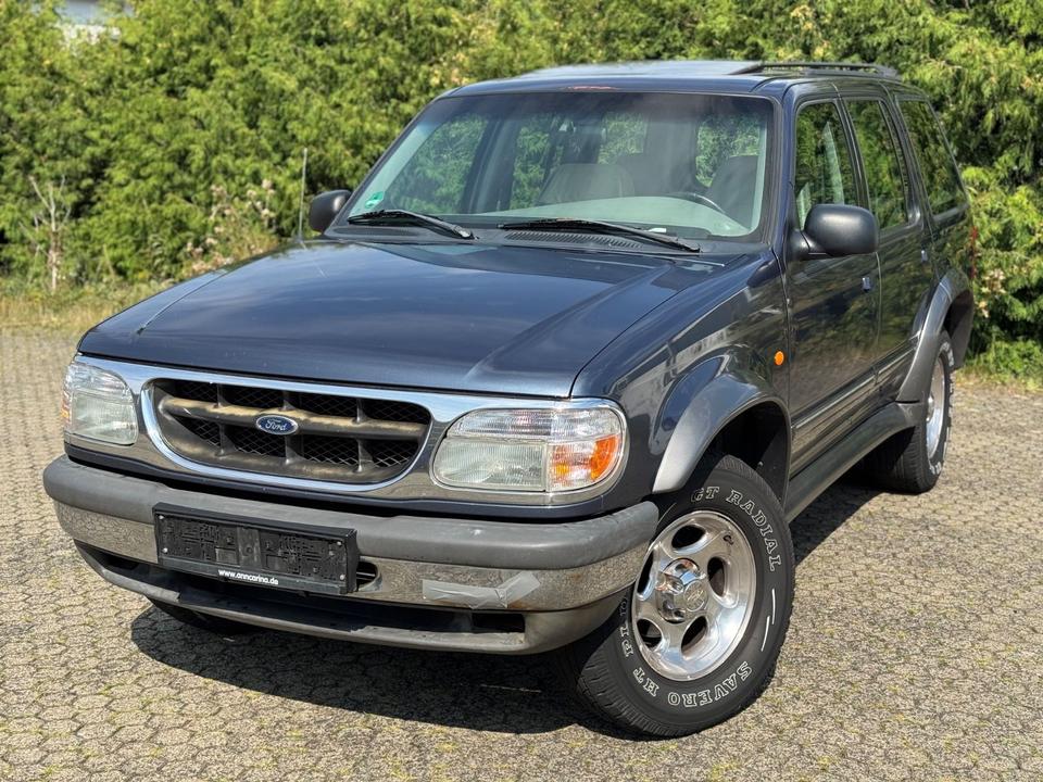 Ford Explorer 4.0 V6 4x4  пробіг: 308000 рік: Oktober 1998 Benzin потужність:207 PS коробка: Automatik ціна: 2890 - Фото 0