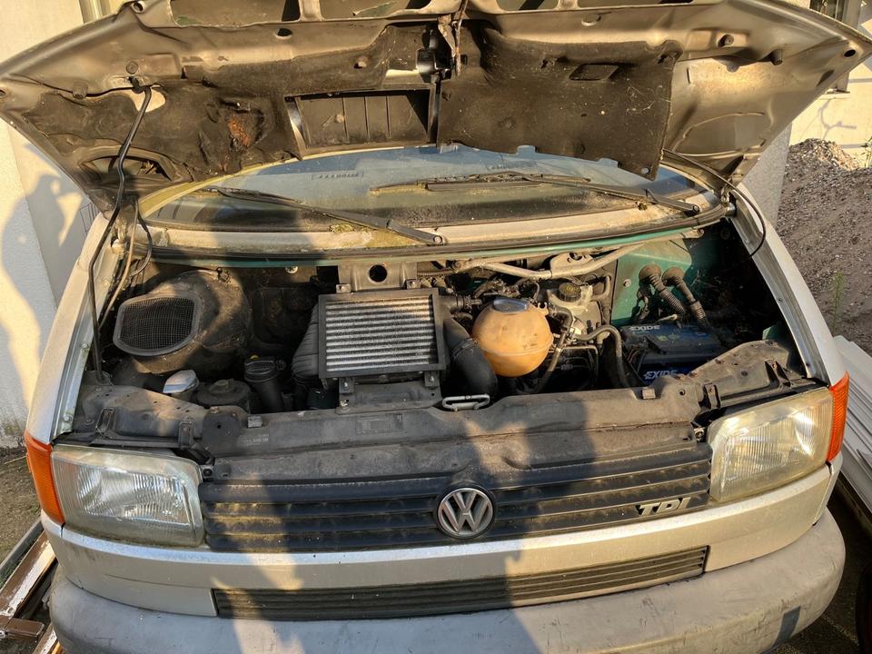 Volkswagen T4 Multivan пробіг: 330000 рік: Oktober 1997 Diesel потужність:102 PS коробка: Manuell ціна: 800 - Фото 13
