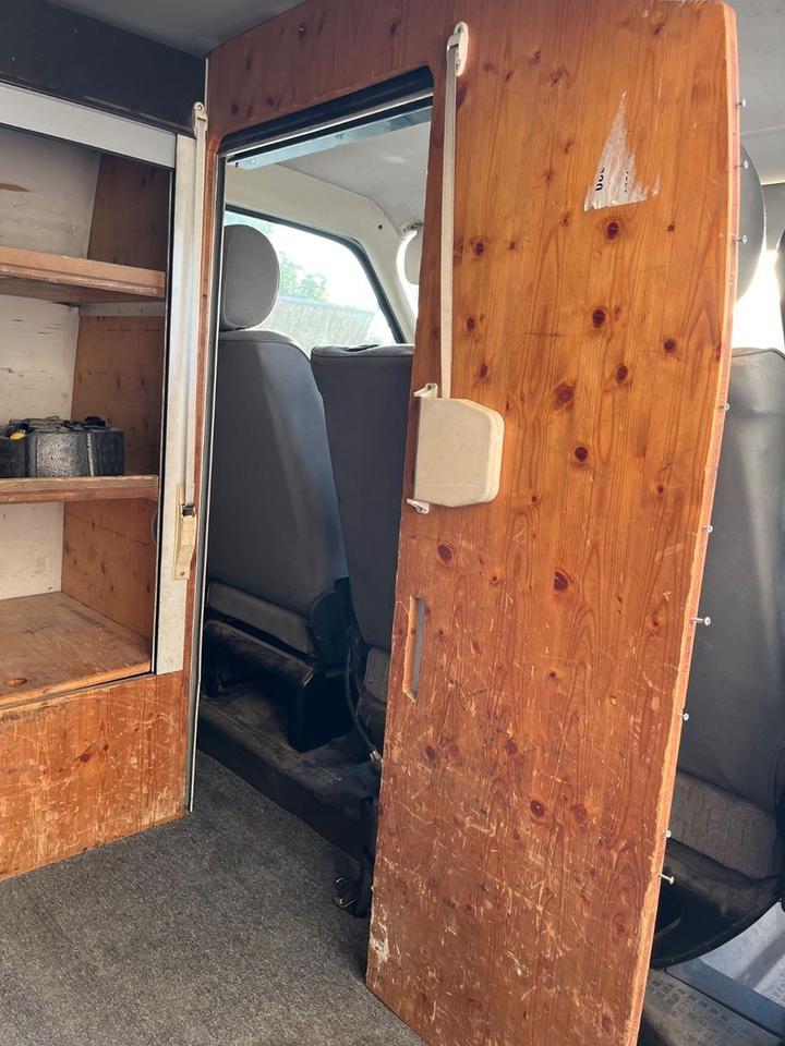 Volkswagen T4 Multivan пробіг: 330000 рік: Oktober 1997 Diesel потужність:102 PS коробка: Manuell ціна: 800 - Фото 8