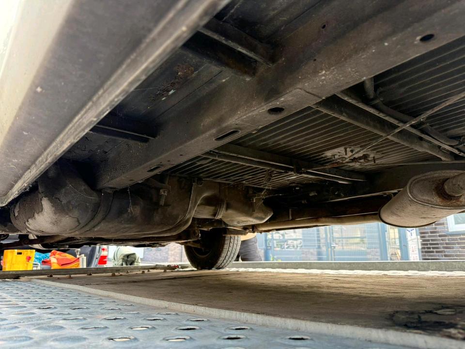 Перегнати авто з Європи Volkswagen T4 Multivan Camper 1.9 Diesel  пробіг: 276698 потужність:105 PS коробка: Manuell ціна: 2250 - Фото 7